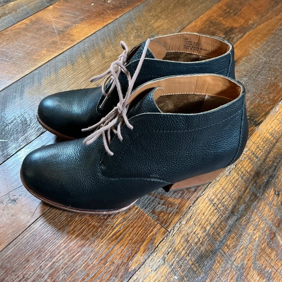 Kork-Ease Helene Black Leather Lace Up Chukka Heel Boots Women’s 8M - Picture 6 of 15